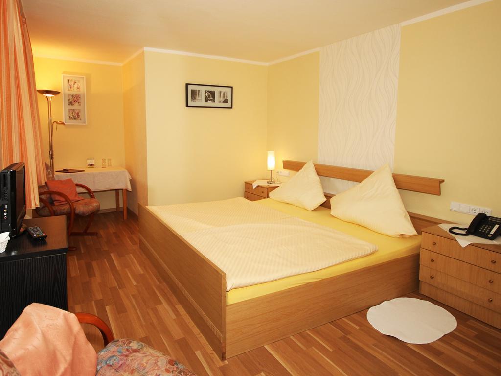 Landhotel Weinrich Naumburg  Cameră foto